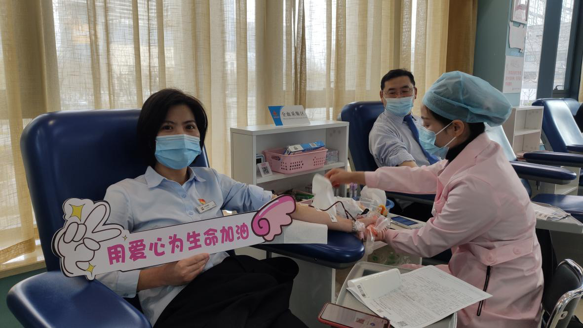 踐行雷鋒精神 浙北志愿者在行動